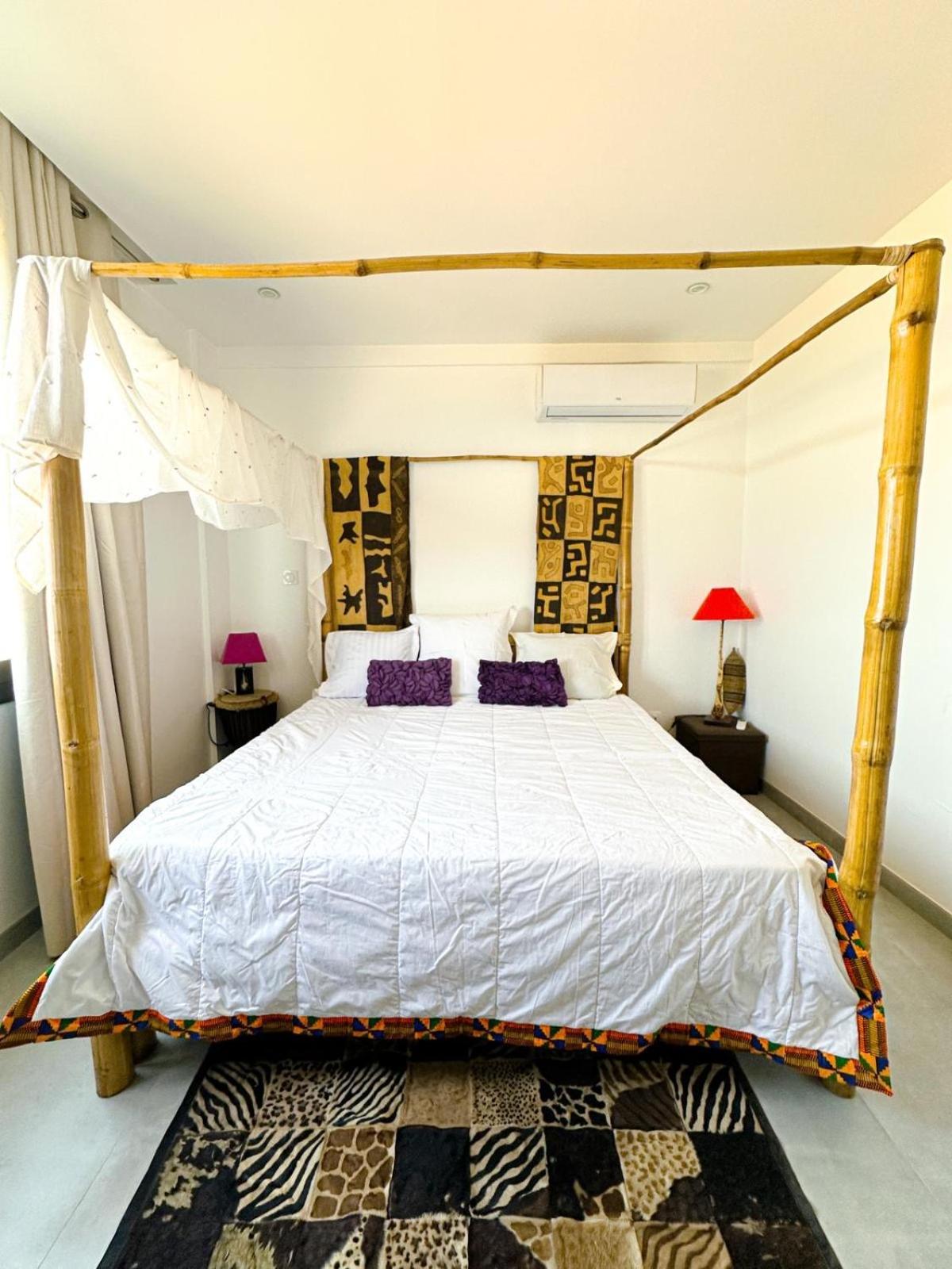Thea Appart hôtel *